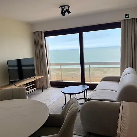 Zeester Apartament